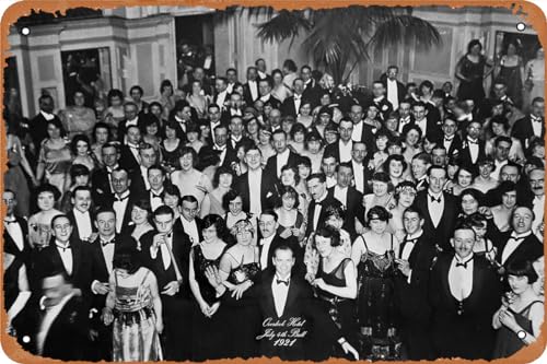 The Shining Ballroom Overlook Hotel Jack Torrance Filmposter, Retro-Metallschild, Vintage-Blechschild für Bar, Mann, Höhle, Garage, Zuhause, Wanddekoration, Geschenk, 30,5 x 20,3 cm von QIIXIIP