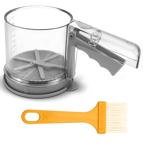 QIQN Puderzuckerstreuer Mehlsieb Puderzuckermühle Einhand Doppeltes Staubzuckerstreuer mit Bodenabdeckung für Mehl Schokopulver Mandelpulver Puderzucker QIQN Puderzuckerstreuer Mehlsieb Puderzuckermühle Einhand Doppeltes Staubzuckerstreuer mit Bodenabdeckung für Mehl Schokopulver Mandelpulver Puderzucker von QIQN