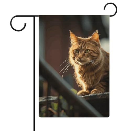 Doppelseitige 30,5 x 45,7 cm große Gartenflagge: Katze auf Geländer Gartenflaggen sind langlebig, schön und vielseitig einsetzbar für den Außenbereich von QMNLKH