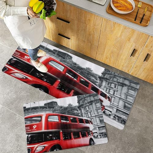 QRFASFZO Küchenteppiche 2 Stück, Rutschfestes Küchenmatten,Schwarz-Weiß-Bild mit rotem Londoner Bus,Pflegeleicht, Anti-Müdigkeit Küchenteppich Teppich Läufer für Küche (45x70+45x120cm) von QRFASFZO
