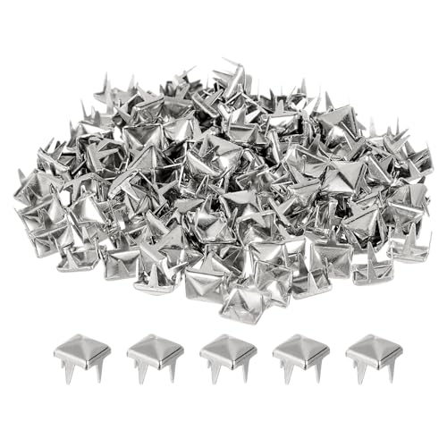 QUARKZMAN 100 Stück Pyramiden Nieten für Kleidung, 6mm 4 Zacken Quadratnieten, Silberne Metall Pyramidenstollen Handwerk, Punk Rock Nagelkopf Spots für Kleidungstasche Lederschuhe QUARKZMAN 100 Stück Pyramiden Nieten für Kleidung, 6mm 4 Zacken Quadratnieten, Silberne Metall Pyramidenstollen Handwerk, Punk Rock Nagelkopf Spots für Kleidungstasche Lederschuhe von QUARKZMAN