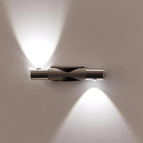 Wandleuchte 2W LED Wandlampe Silber aus Aluminium Modern Design aus Wandbeleuchtung warmweiß für Wohnzimmer Schlafzimmer Korridor Spiegellicht und Esszimmer (Kaltweiß) von QUASHION