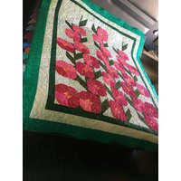 Poppies Quilt, Blumengarten Queen-Size Twin Gesteppte Tagesdecken, Blumen Handgemachte Patchwork Hausgemachte Quilt von Qforquilts