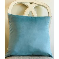 Türkisblaues Samtkissenbezugsset | 18x18 - Doppelseitiger, Weicher Überwurf Türkisblaues Samtkissenbezugsset | 18x18 - Doppelseitiger, Weicher Überwurf von QiQiGallery