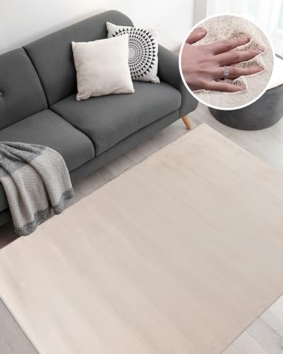 Qiyano Kurzflorteppich Moana Elfenbein 200 x 290cm - Flauschiger Teppich Wohnzimmer & Schlafzimmer - Langlebig & Pflegeleicht - Florhöhe ca. 15mm von Qiyano
