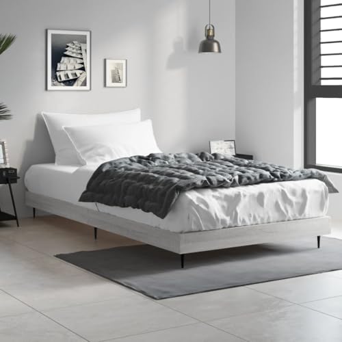 Qnhdfrt Bettgestell Grau Sonoma 90x190 cm Holzwerkstoff mit Metallbeinen und Sperrholzlattenrost Robustes Design für Erholsamen Schlaf Gästebett oder Jugendbett Qnhdfrt Bettgestell Grau Sonoma 90x190 cm Holzwerkstoff mit Metallbeinen und Sperrholzlattenrost Robustes Design für Erholsamen Schlaf Gästebett oder Jugendbett von Qnhdfrt