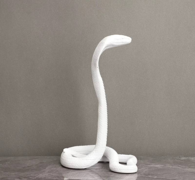 Quality Elegance Dekofigur Kobra-Skulptur – Elegante Schlangendekoration aus Resin, 16 × 10 × 28 cm von Quality Elegance