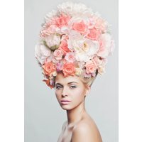 queence Acrylglasbild "Frau mit Blumenhut" Bilder von Frauen  Fashion  Frau  Kunst Fine Art-Print in Galeriequalität von Queence