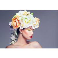 queence Acrylglasbild "Frau mit Blumenhut" von Queence
