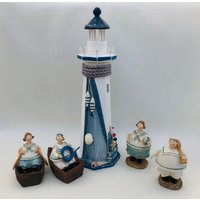 Strandfiguren Resinfiguren Matrose Leuchtturm Ruderboot Segelboot Ruder Seemann Strand Strandszene Aus Holz von QueenofGarbage2