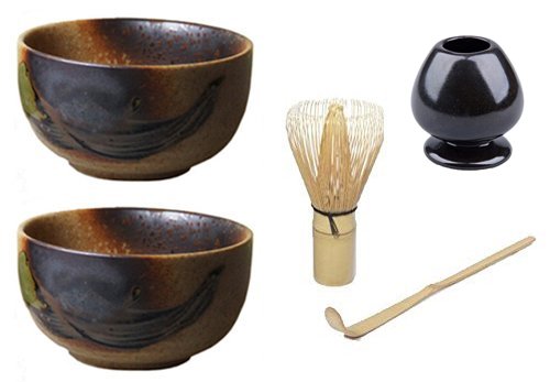Quertee Japanisches Matcha-Set - 2 x Original japanische Matcha Schale - 400 ml PLUS Matcha Besen Chasen - Matchabesen PLUS Matchabesen Halter PLUS Matcha Bambuslöffel Chashaku von Quertee