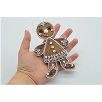 Lebkuchen Mädchen Mit Quilling Muster Handgefalteter Papier Weihnachtsbaum von QuillingLife
