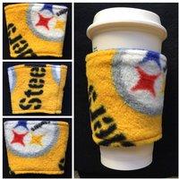 Ein [Set Von 2] Nfl Pittsburgh Steelers Fleece Stoff Kaffee Gemütlich, Wegwerf Kaffeetasse Halter - Tasche Coffee Cozies von QuiltNCrochet