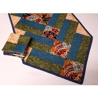 Floral Tischläufer Und Untersetzer Floral Tischläufer Und Untersetzer von QuiltWorksLLC