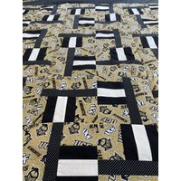 Usf | University Of Central Florida Knights Quilt von QuiltandToteJunction