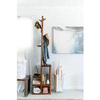 Moderne Industrielle Garderobe von Quixoticwoodworks