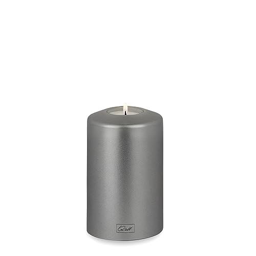Qult Farluce Classic Metallic Silber • ∅ 8 cm Höhe 12 cm • Teelichthalter in Kerzenform • Kunststoffkerze in Kerzenoptik • Mit Teelichteinsatz • inkl. 1 TLN50 Nightlight Teelicht Qult Farluce Classic Metallic Silber • ∅ 8 cm Höhe 12 cm • Teelichthalter in Kerzenform • Kunststoffkerze in Kerzenoptik • Mit Teelichteinsatz • inkl. 1 TLN50 Nightlight Teelicht von Qult