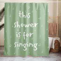 Duschvorhang „This Shower Is For Singing" - Hellgrün Mit Musiknoten Lustig Charmant 180x188 cm Waschbar Wasserfest von QuoteCurtains