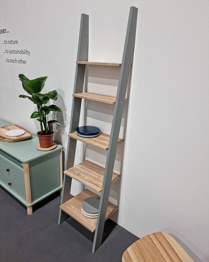 home24 Leiterregal Typ B Esche Massiv, lackiert MDF Mitteldichte Holzfaserplatte , lackiert Pink/Blau/Grau 45 x 180 x 35cm von home24
