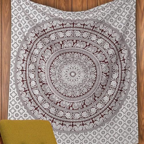 RAJRANG BRINGING RAJASTHAN TO YOU Indischer Mandala-Wandteppich Boho Bohemian Decor Wandbehang Hippie-Wandbehänge Mandala-Stoff 152 x 127 cm Kastanienbraun von RAJRANG BRINGING RAJASTHAN TO YOU