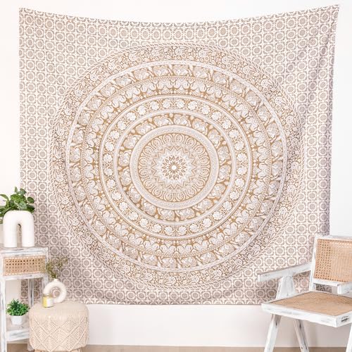 RAJRANG BRINGING RAJASTHAN TO YOU Kleiner Mandala-Wandteppich für Schlafzimmer und Wohnzimmer, Bohemian-Wandteppich aus Baumwolle golden 76 x 102 cm von RAJRANG BRINGING RAJASTHAN TO YOU