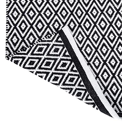 RAJRANG BRINGING RAJASTHAN TO YOU Schwarz-weißer Baumwollteppich 86 x 53 cm wendbar gewebter Teppich geometrischer Diamant Eingangsbereich für Schlafzimmer Küche von RAJRANG BRINGING RAJASTHAN TO YOU