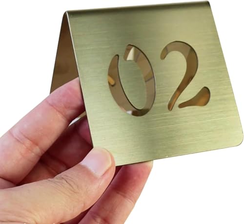 Doppelseitige Zelttischnummern, Tischnummern im Zeltstil aus Edelstahl, Tischnummernkarten im Zeltstil for Restaurant, Café, Bankett, freistehende stapelbare Tischkarten 1-50(Gold 8cm,11-15) von RAKKYOFD
