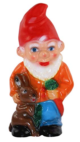 RAKSO Deko Figur Zwerg H 28 cm Gartenzwerg stehend mit Hase und Rübe Gartenfigur aus Kunststoff von RAKSO