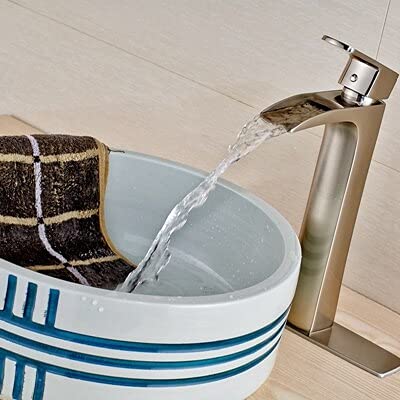 RAUGAJ Wasserhähne, Quadratische Platte Wasserfall Ausgussbürste Nickel Waschbecken Wasserhahn Heiß Und Kalter Wasserhahn/Klar RAUGAJ Wasserhähne, Quadratische Platte Wasserfall Ausgussbürste Nickel Waschbecken Wasserhahn Heiß Und Kalter Wasserhahn/Klar von RAUGAJ