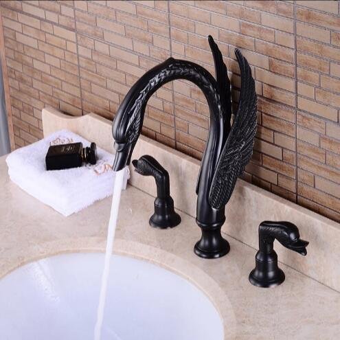 RAUGAJ Wasserhähne,Dbodenmontierte Badewanne Wasserhahn Dual Griff Badezimmer Bad Dusche Set Freistehende Badewanne Mixer Mit Handschuh/Schwarz RAUGAJ Wasserhähne,Dbodenmontierte Badewanne Wasserhahn Dual Griff Badezimmer Bad Dusche Set Freistehende Badewanne Mixer Mit Handschuh/Schwarz von RAUGAJ