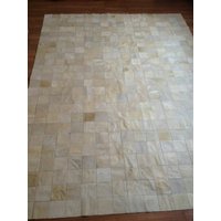 Patchwork Teppich Aus Rindsleder, 6 "x 8 "Ready To Go... Mix Weiß & Cremes, 10 cm Quadrate. Handgemacht von RAWLeatherArgentina