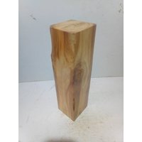 Baumscheibe, Holzblock, Holzklotz Holzstele , Stele , Holz , Holzdeko , Holzfigur, Stele, Kantholz, Kastanie Baumscheibe, Holzblock, Holzklotz Holzstele , Stele , Holz , Holzdeko , Holzfigur, Stele, Kantholz, Kastanie von RBHolzunikate