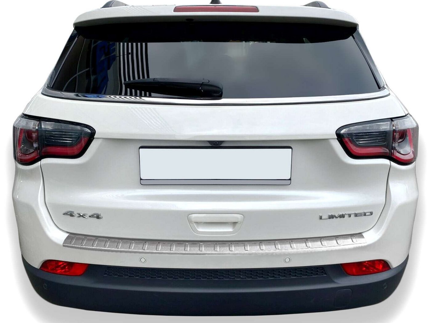 RECAMBO Ladekantenschutz für JEEP COMPASS II, ab 2017- Stoßstangenschutz, V2A rostfrei, Exklusive Optik, praktischer Schutz & perfekte Passform RECAMBO Ladekantenschutz für JEEP COMPASS II, ab 2017- Stoßstangenschutz, V2A rostfrei, Exklusive Optik, praktischer Schutz & perfekte Passform von RECAMBO