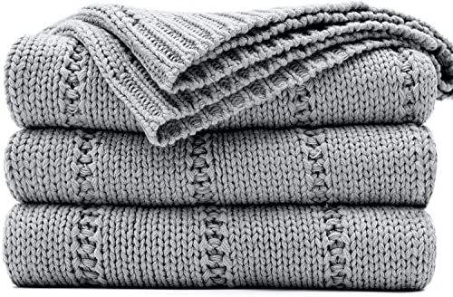 RECYCO Kuscheldecke Strickdecke 127x152 Hell Grau, Weich Warm Grob Gestrickt Decke Strick Wohndecke für Bett Sofa und Couch von RECYCO