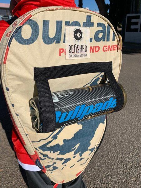 REFISHED fair fashion SCHLÄGERHÜLLE 'PADEL' - upcycelte Fischfuttersäcke und Zementsäcke von REFISHED fair fashion
