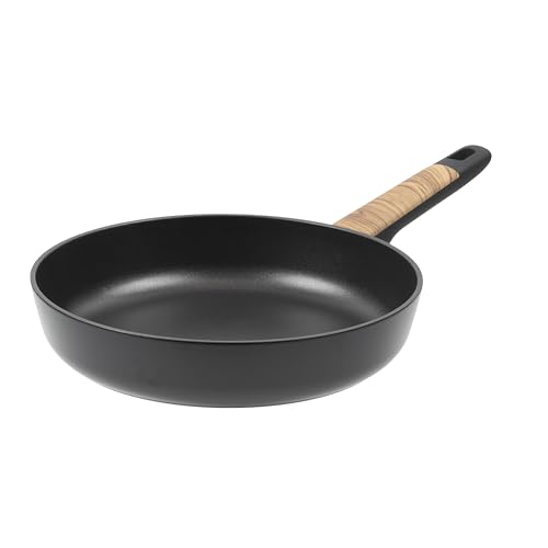 RESTO 93184 Bratpfanne 26cm - Pfanne aus recyceltem Aluminium - für alle Herdarten geeignet, auch Induktion – Steakpfanne antihaftbeschichtet, verstärkter Boden und ergonomischer Griff in Holzoptik von RESTO