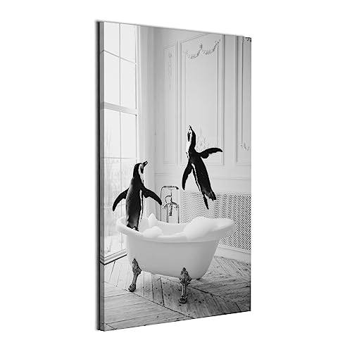 REVOLIO 40x60 cm Bilder Badezimmer - Bad Bilder Tierbilder - Badezimmer Deko Leinwandbild Wandbilder fur Wohnzimmer Wanddeko - Pinguine Tier in der Badewanne schwarz weiß von REVOLIO