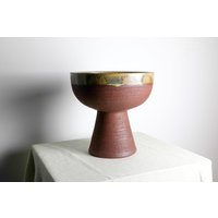 Große Handgefertigte Schale Mit Fuß | Ø 27, 5 cm Aus Keramik in Braun-Beige Und Rot von RFeldmannEntwurf