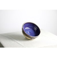 Handgefertigte Schale | Ø 16 cm Aus Keramik in Rot-Violett Und Beige von RFeldmannEntwurf