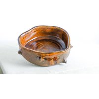 Handgefertigte Stachelschale | Ø 20, 5 cm Aus Keramik in Braun von RFeldmannEntwurf
