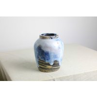 Handgefertigte Vase Aus Keramik | 13, 5 cm in Weiß Und Schwarz Handgefertigte Vase Aus Keramik | 13, 5 cm in Weiß Und Schwarz von RFeldmannEntwurf