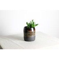 Handgefertigte Vase | 11 cm Aus Keramik in Rot, Braun Und Schwarz von RFeldmannEntwurf