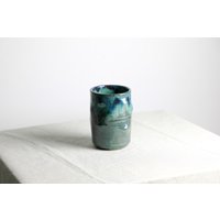 Handgefertigte Vase | Ø 12, 5 cm Aus Keramik in Grün Und Blau von RFeldmannEntwurf
