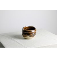 Handgefertigter Blumentopf | Ø 12 cm Aus Keramik in Braun Und Beige Handgefertigter Blumentopf | Ø 12 cm Aus Keramik in Braun Und Beige von RFeldmannEntwurf