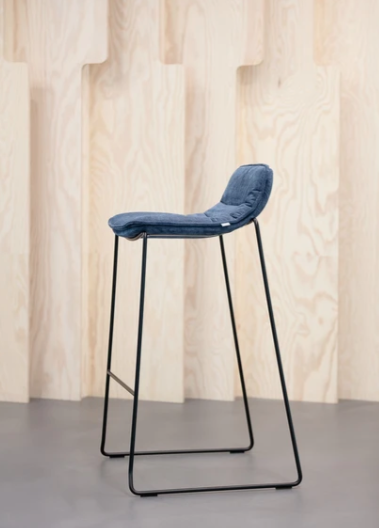 RIM Edge Barhocker mit Kufen-oder Metallgestell von RIM