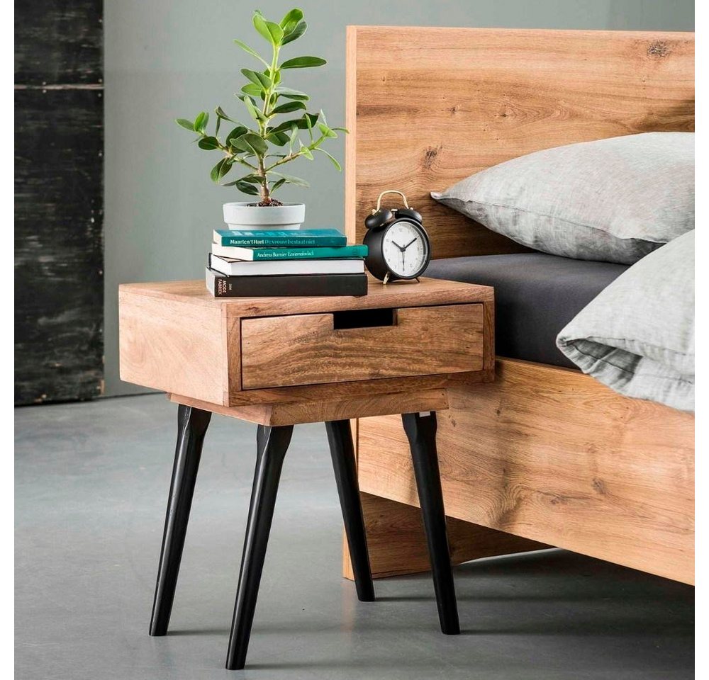 RINGO-Living Beistelltisch Massivholz Nachttisch La mit Schubalde in Natur-hell und Schwarz-matt, Möbel von RINGO-Living
