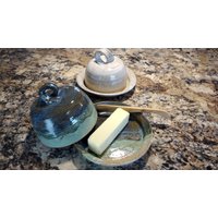 Handgemachte Keramik Käsedose Butterdose von RIchmanPottery