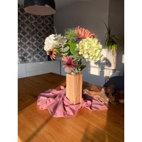 Handgemachte Holzvase Aus Gespaltener Eiche, Eckig, 60 Mm Glaseinsatz von RODIHolzwerkstatt