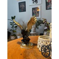 Adler Auf Felsen Figur Statue, Home Decor, Gold Flügel Büro Dekor, Geschenk Zur Wohnungserwärmung, Tisch von ROMARTSculptures