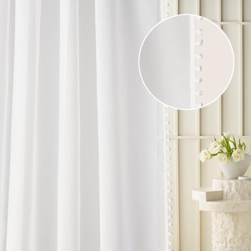 ROOM99 Gardine mit Kräuselband Malia Spirit 140 x 260 cm Breite x Höhe Wohnzimmer Curtain Transparent modern Vorhang Schal Wohnzimmer Schlafzimmer für Schinensystem Pompons Weiß, 1 Stück ROOM99 Gardine mit Kräuselband Malia Spirit 140 x 260 cm Breite x Höhe Wohnzimmer Curtain Transparent modern Vorhang Schal Wohnzimmer Schlafzimmer für Schinensystem Pompons Weiß, 1 Stück von ROOM99